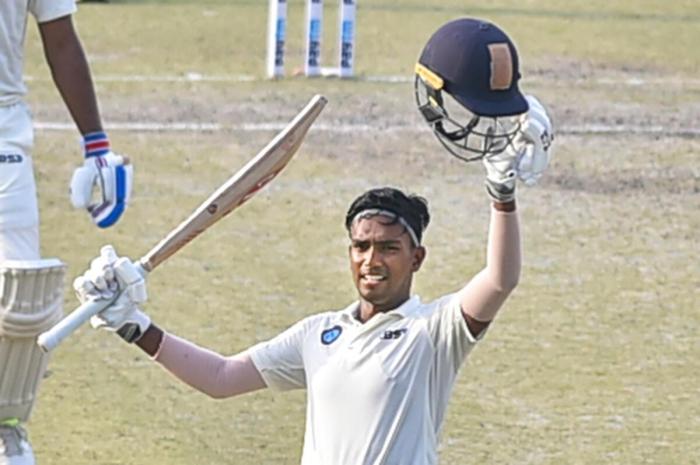 आईपीएल 2024 के पेशेवर |  कुमार कुशाग्र – दिल्ली के सबसे युवा विकेटकीपर!  |  आईपीएल 2024 के खिलाड़ियों पर नजर रहेगी दिल्ली कैपिटल्स के युवा विकेटकीपर कुमार कुशाग्र पर