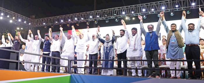 इंडिया अलायंस के नेताओं ने मेगा अलायंस की ताकत दिखाई @राहुल यात्रा समापन समारोह |  भारत गठबंधन के नेता जिन्होंने मेगा गठबंधन की ताकत दिखाई