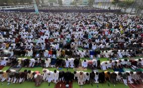 muslims-offer-special-prayer-in-coimbatore-photo-gallery