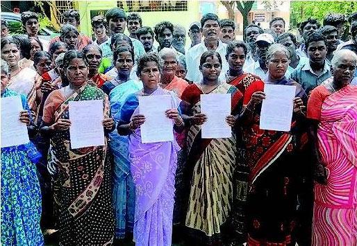 காலனி மக்கள் திருவிழா நடத்த ஊராட்சி மன்றத் தலைவர் எதிர்ப்பு﻿: நடவடிக்கை கோரி ஆட்சியரிடம் மனு﻿