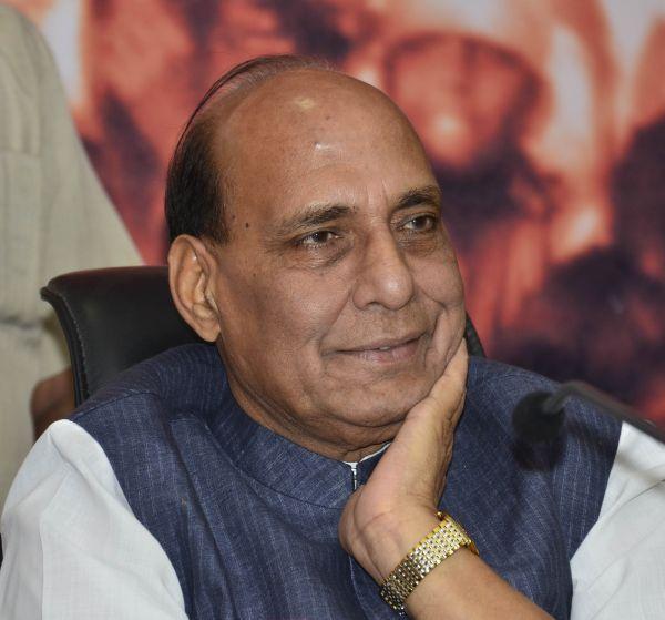 ஆயுதங்களை கைவிட்டால் நக்ஸல்களுடன் பேச்சு﻿: உள்துறை அமைச்சர் ராஜ்நாத் சிங் உறுதி﻿﻿