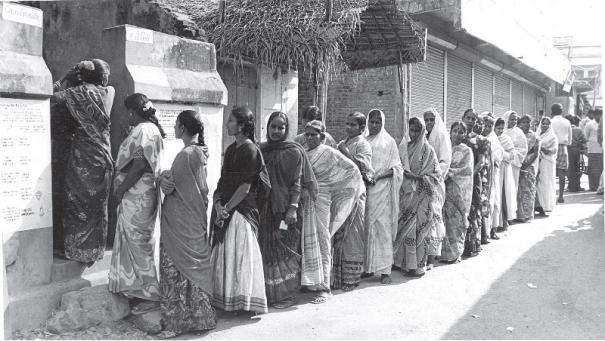 படிப்போம் பகிர்வோம்: இரண்டு கோடி பெண்கள் எங்கே?