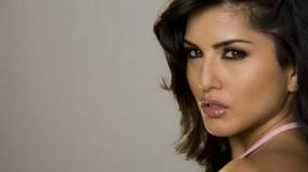 sunny-leone-causing-trouble-to-delhi-youth