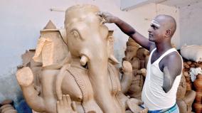 physically-challenged-person-creatin-ganesha-statues