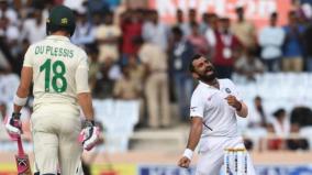 dean-elgar-retired-hurt-sa-wobbles-in-second-innings-also-as-shami-rocks-top-order