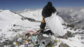 handloom-artifacts-in-everest-trash