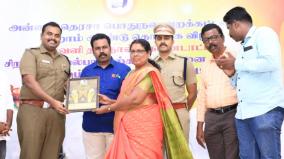 kerala-teacher-usha-kumari-rows-treaks-to-teach-tribal-students-got-award-in-tamilnadu