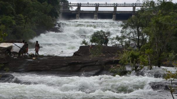 Papanasam dam reaches its full capacity: Flood alert given to Tamirabarani low lying areas