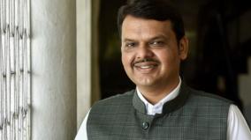 fadnavis-starts-vacating-cm-residence-hunts-for-new-home