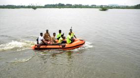 crocodile-found-in-palayamkottai-pond-firemen-search-extensively