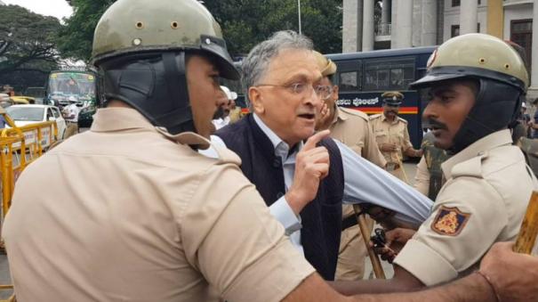 Historian Guha, scores of protesters detained in Karnataka