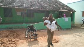 cop-helps-a-physically-challenged-to-cast-his-vote