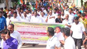 ruling-party-mla-protest-against-puduchery-cm-narayanasamy