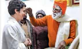 priyanka-gandhi-in-varanasi