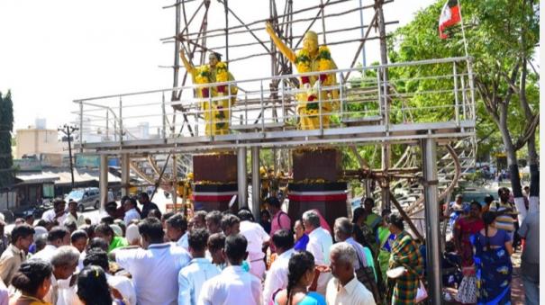 ADMK cadres throng KKNagar MGR, Jayalalithaa statue everyday