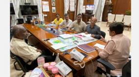 governor-dr-kiran-bedi-chaired-a-meeting-with-officers