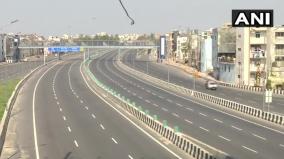 streets-deserted-metro-stations-empty-and-shops-closed-as-people-in-the-national-capital-observe-janatacurfew