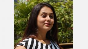 namitha-comparing-curfew-with-zoo