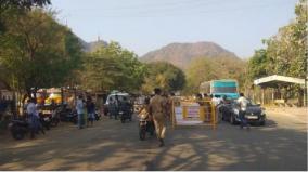 theni-people-returning-from-other-districts-checked-at-border