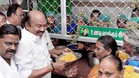 madurai-admk-mla-arranges-food-for-the-needy-in-amma-canteen