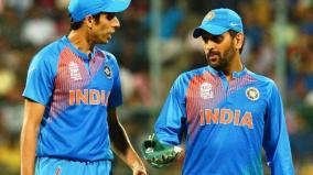 when-ashish-nehra-was-caught-abusing-ms-dhoni-and-dravid