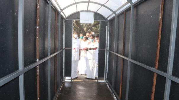 Puduchery CM launchs disinfectant tunnel