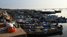 75000-fishermen-suffer-as-they-are-unable-to-go-for-fishing