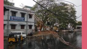 rainfall-in-various-places-in-chennai-public-on-the-terrace