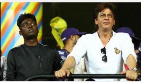 srk-skips-the-question-on-joining-hands-with-director-atlee