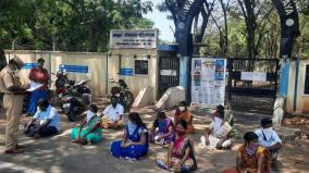 parents-protested-at-navodaya-school