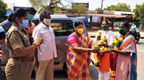 corona-ward-nurses-given-a-warm-welcome