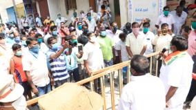 protest-in-puduchery-to-ease-lockdown