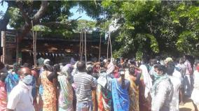 ramanahapuram-public-protest-not-allowing-to-open-tasmac-shops