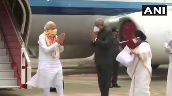 PM leaves for West Bengal to assess cyclone impac