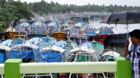 boats-in-kerala-ports