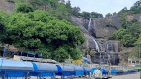 season-begins-in-courtallam-water-falls-traders-unhappy-as-tourism-barred