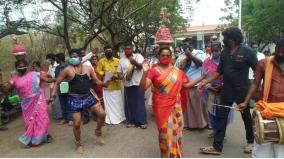 folklore-artistes-give-petition-to-dindigul-collector