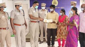 gold-worth-rs-11-lakhs-returned-to-concerned-owners