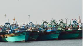 tutucorin-motor-boat-fishermen-abstain-from-fishing-due-to-heavy-rains