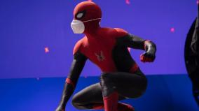 tom-holland-shares-first-look-of-spider-man-3-along-with-mask-message