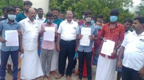 farmer-deat-row-villagers-give-petition-to-sp