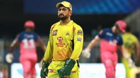 csk-should-not-retain-dhoni-if-there-s-a-mega-auction-says-aakash-chopra