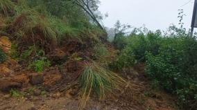 heavy-rain-in-kodaikanal-palani-road-cut-off