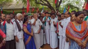 protest-continues-in-trichy-for-3rd-day