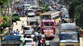 traffic-snarl-due-to-bus-stoppings-in-signals