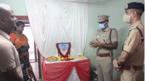 nellai-police-commissioner-pays-tribute-to-tutucorin-yeral-si-balu