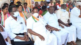 cm-narayanasamy-slams-kiranbedi