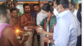 special-worship-of-sasikala-at-the-hosur-pearl-mariamman-temple