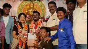 friends-who-gifted-petrol-gas-to-the-newlywed-couple