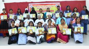 prize-for-karaikal-students-who-won-the-aids-awareness-painting-competition